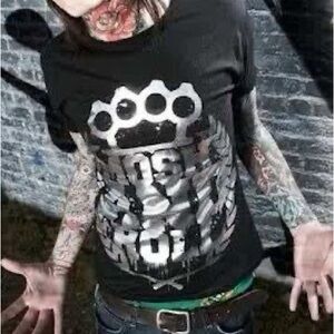 Meet your Posher, Skull